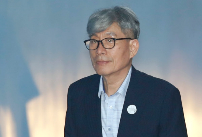 「정치공작」원세훈 전 국정원장 가석방… 14일 출소한다