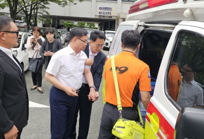 홍남표 창원시장, 「재판받던 도중 어지러움 호소 119 후송」