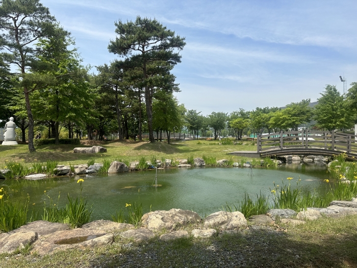 경남 밀양시, 밀성공원 맨발 산책로 조성 첫 삽, 10월 완공 예정
