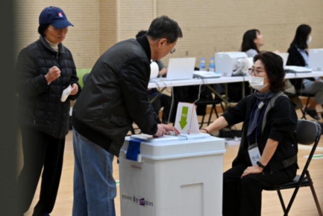 역대급 사전투표율, 강서구청장 선거 두고…여야 「아전인수」 해석