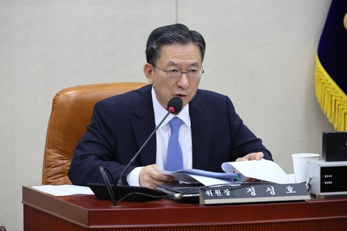 민주당 의원, 이례적 尹 칭찬…『文정부도 겁먹고 못한 엄청난 일』