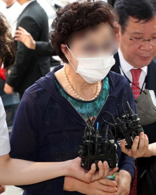 「잔고증명 위조」 윤 대통령 장모 최은순씨 징역 1년 확정