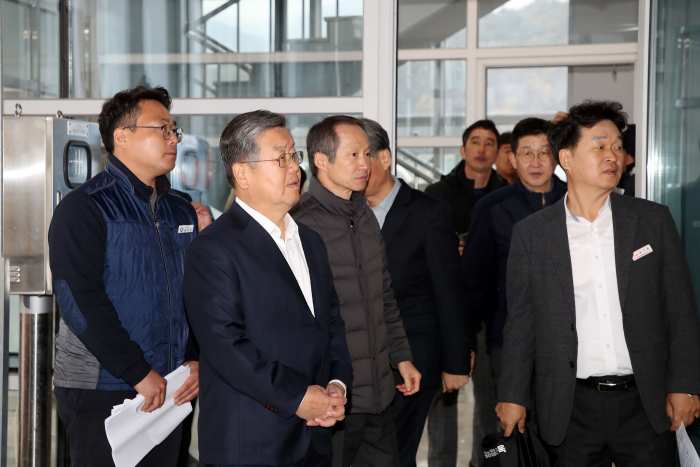 경남 밀양나노융합국가산단 기반시설 현장 확인