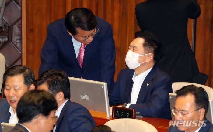 윤상현 의원, 『김기현, 희생 생각 있어…1월에 결단 나와야』