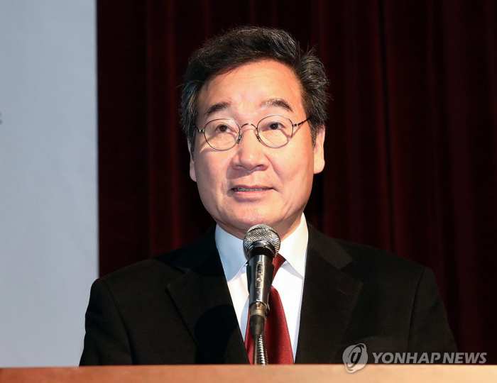 이낙연, 출당 청원에 『당에서 몰아내면 받아야지 어쩌겠나』