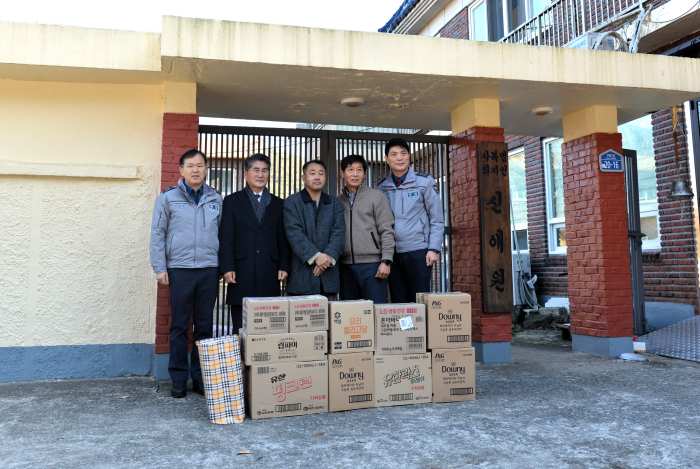 사천경찰서․경찰발전협의회, 「연말을 맞아 사회복지시설 위문품」 전달