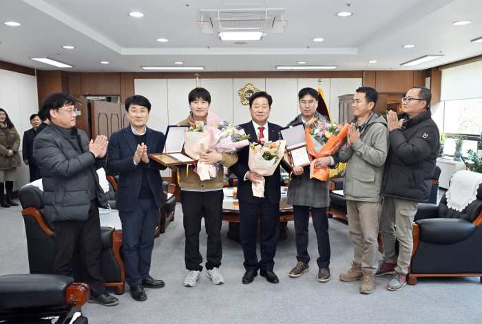 공무직 남해군지회 조합원 「경남도의장 표창패 수상」
