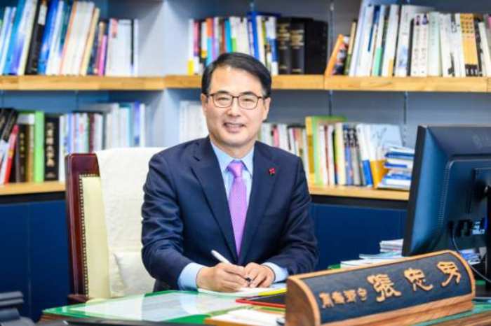 장충남 군수 5년간 끈질긴 노력 결과, 남해군 만성 재정부족「한」풀었다