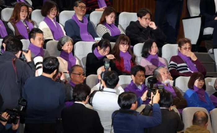 野, 「이태원 참사 특별법」 단독 처리…與, 표결 불참