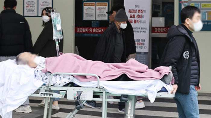 전공의들 『의대 증원 백지화·업무개시명령 전면 철회해야』