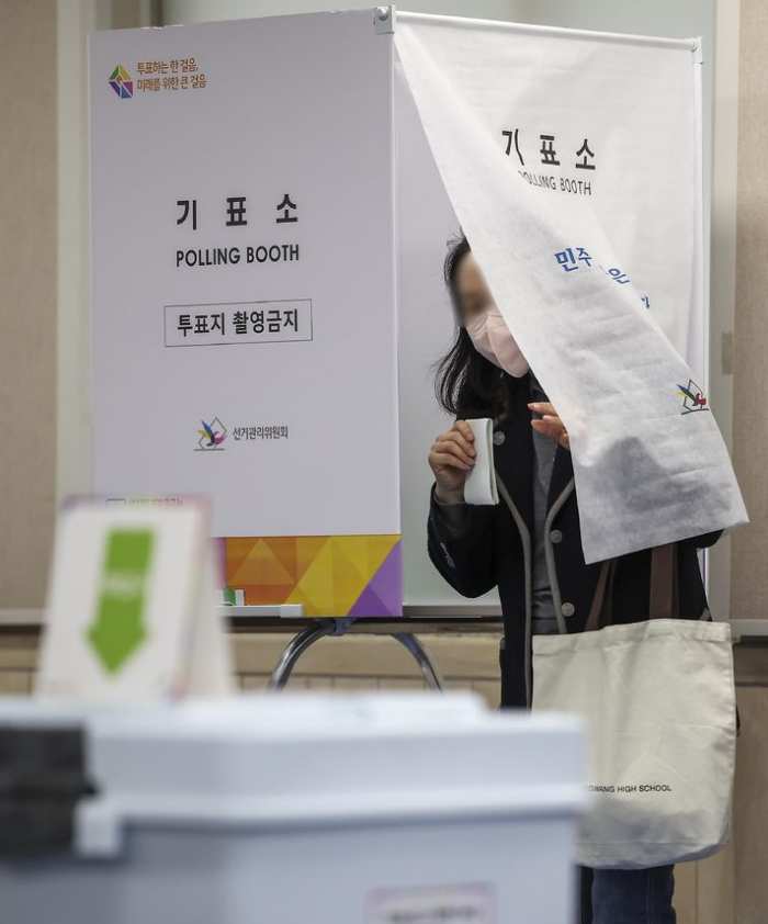 22대 총선 첫날 사전투표율 오전 9시 2.19%…「역대 최고 지난 대선보다 0.05%p」↑