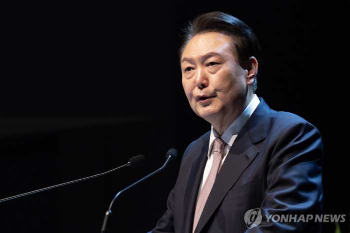 尹대통령 『총선에서의 국민 뜻 겸허히 받들어 국정 쇄신』