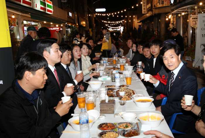 경남 밀양 동가리 의열거리에서 감성포차의 멋과 맛을 즐겨요