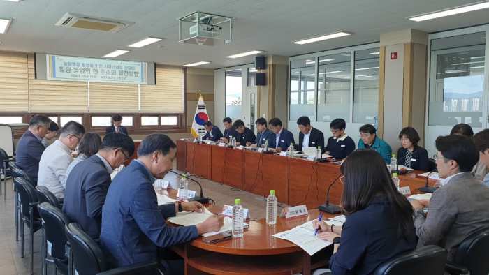 ［동정］안병구 밀양시장, 농업기술센터 직원들과 농업 발전 방향 소통
