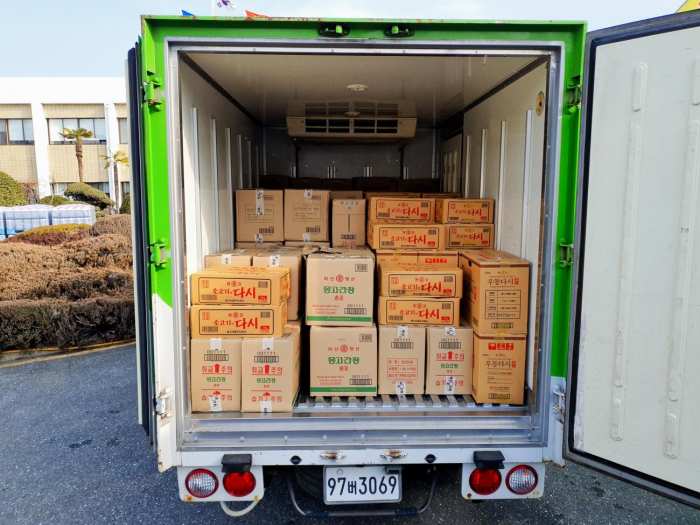 몽고식품(주) 창원공장, 1,500만원 상당 간장류 기부