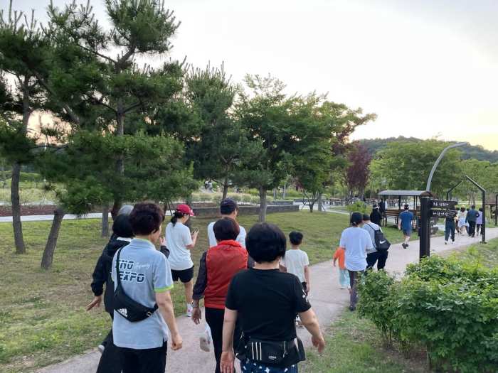 경남 고성군, 「백세공원 달빛걷기」 운영