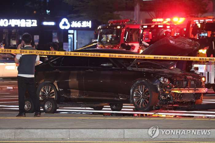 시청역 사고로 불붙은 고령운전…「노인 비하」 변질 우려도