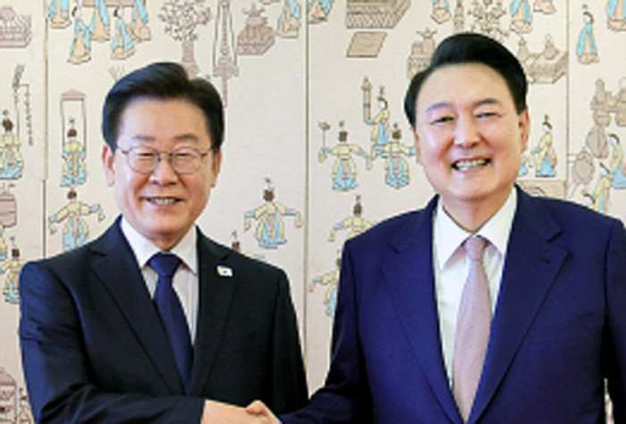 이준석 『이재명은 돈 잘 쓰기로, 윤석열은 사람 잡아 가두기로 유명』