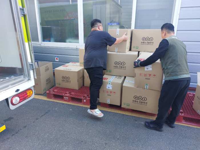 (주)하늘바이오 농업회사법인, 경남도내 저소득가정 위한 「부각류 120상자 (9,800만원 상당)」 기부