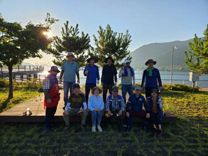 경남 고성군 거류면주민자치회, 제4회 당동만 달빛축제 전 환경정화 실시
