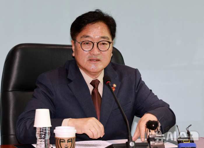 우 의장 『윤, 「김건희 특검」 수용해야…어떤 대통령도 가족 의혹 넘어가지 않아』