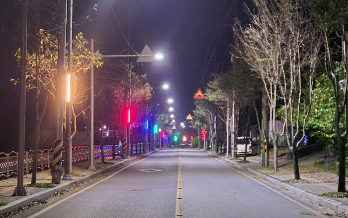 경남 밀양시 초동면 함박웃음길 LED경관조명 설치