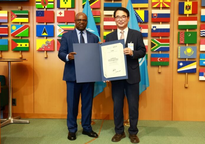 (보도자료) 죽방렴 세계중요 농업유산 인증서수여1